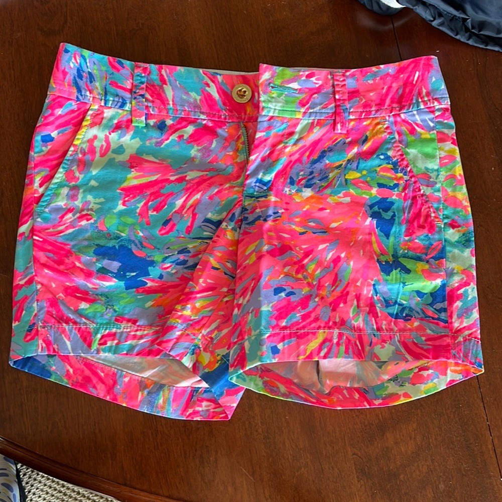 Lily Pulitzer size 00 Callahan shorts